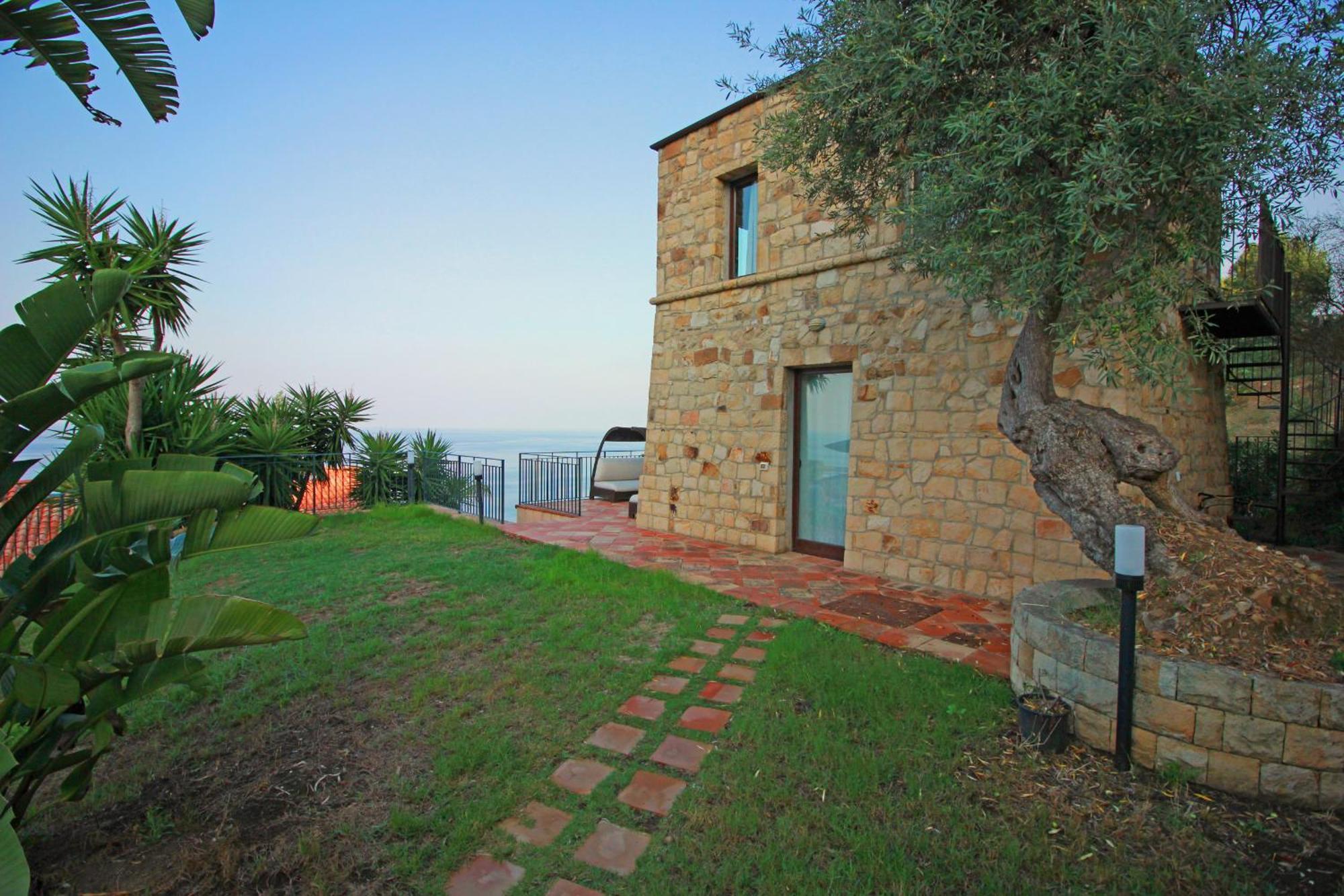 Apartamento La Torre Di Magara By Wonderful Italy Cefalú Exterior foto